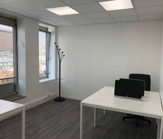 Bureau privé 20 m² 4 postes Location bureau Rue du Pré Saint-Gervais Pantin 93500 - photo 4